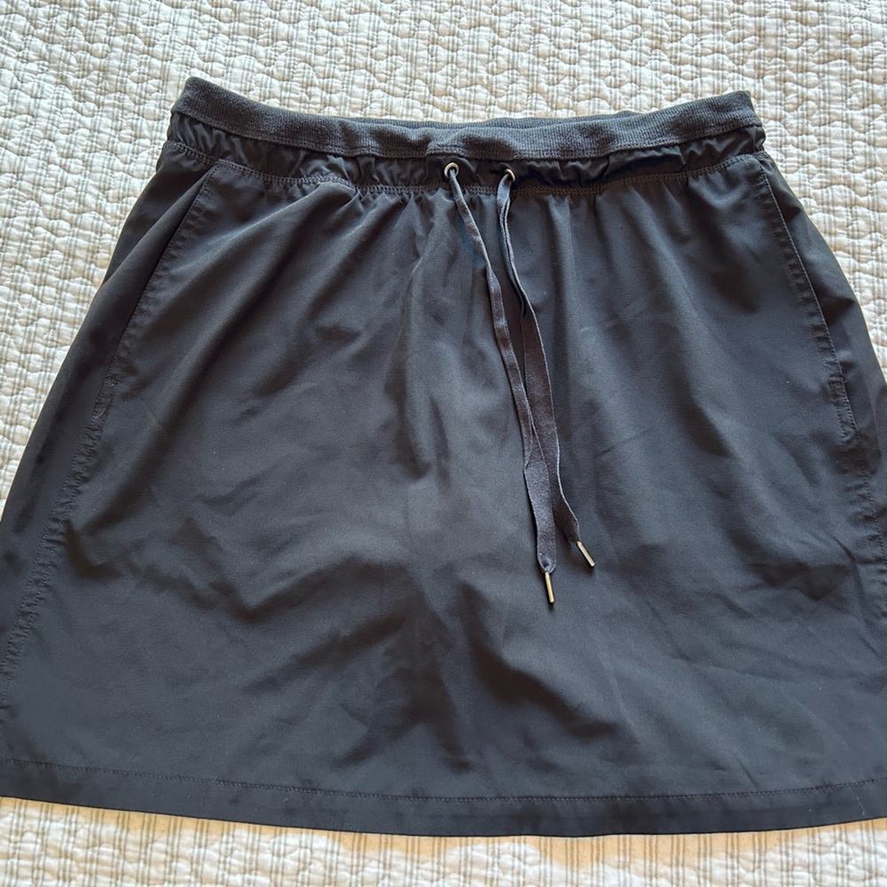 Athletic skirt